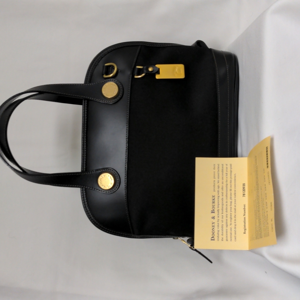 Dooney & Bourke purse
